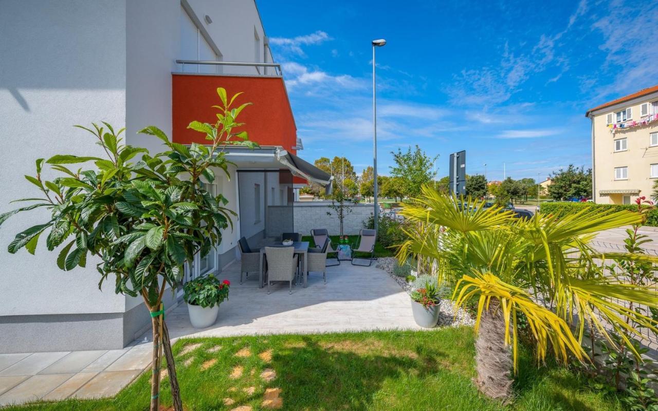 Sofia House With Apartment Umag Exterior photo